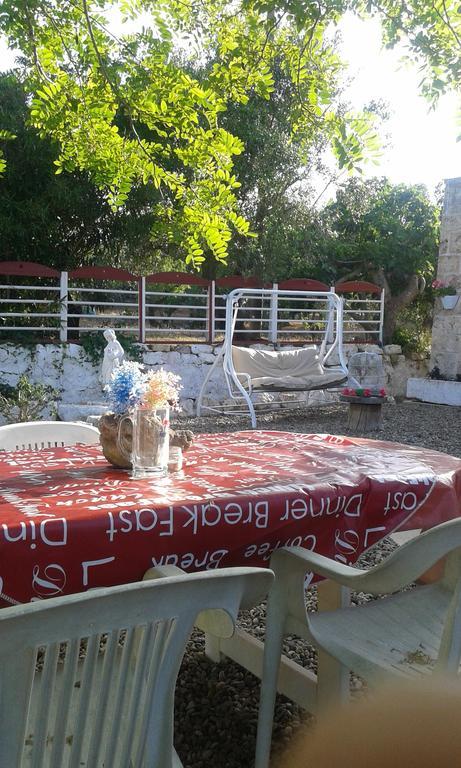 Borgo Degli Artisti Villa Остуни Екстериор снимка